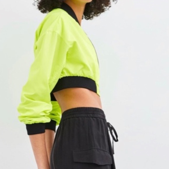 Zara Jackets & Blazers - Zara Cropped Jacket - Lime/Neon Green Size S